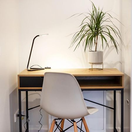 3 Bedroom Apart/24H Self Check In/Free Parking/Up To 6 People/ Vilnius Bagian luar foto