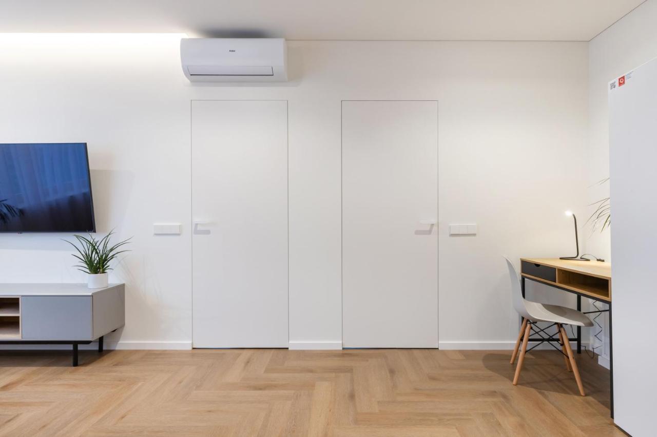 3 Bedroom Apart/24H Self Check In/Free Parking/Up To 6 People/ Vilnius Bagian luar foto