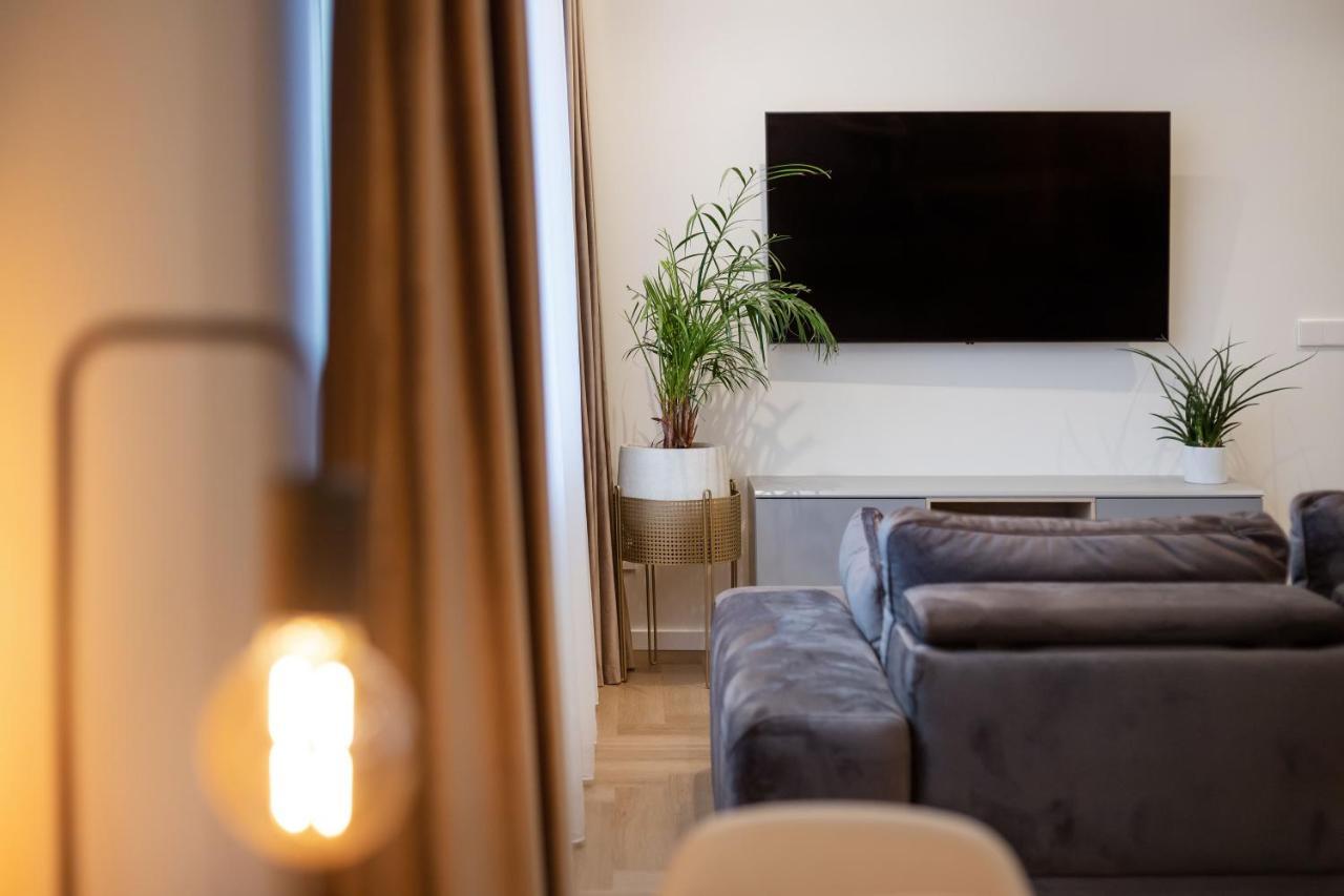 3 Bedroom Apart/24H Self Check In/Free Parking/Up To 6 People/ Vilnius Bagian luar foto
